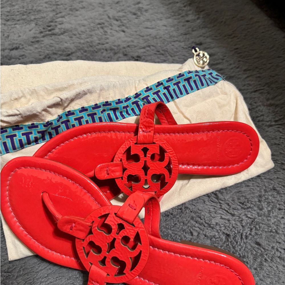 Tory Burch Women's Red Sandals - Picture 4 of 4